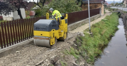 Járda helyett ösvény a gyalogosoknak