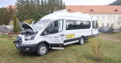 Elektromos buszok a hátrányos helyzetű diákok szolgálatában