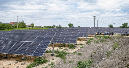 Napelemparkra pályáznak