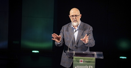 Gazdasági szorítás, közösségi válasz