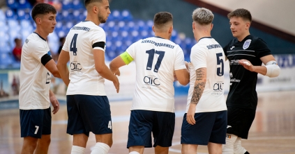 Most jön a haddelhadd Most jön a haddelhadd