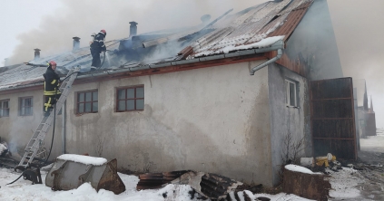 Kigyulladt egy istálló Remetén