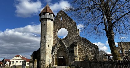 Mit hoztak ide a szerzetesek?