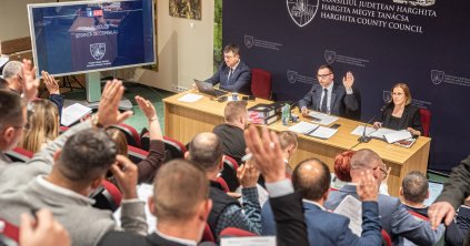 A körülményekhez képest bátor büdzsé