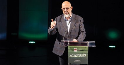 Élesen eltérnek a pártok elképzelései