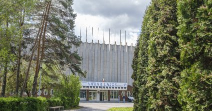Pénzt költhetne a város a műjégpályára
