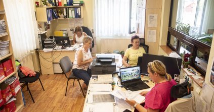 Volt, ahol csontig hatolt, de a legtöbben megoldották sebtapasszal