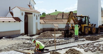 Megújul a templom előtti tér