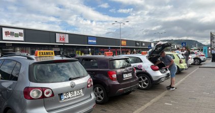 Új helyszínről indultak a vizsgázó sofőriskolázók Székelyudvarhelyen
