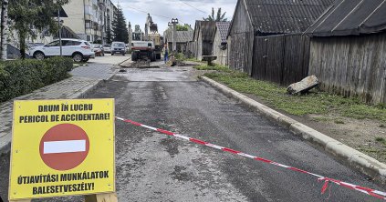 Rendbe teszik a feltört utakat