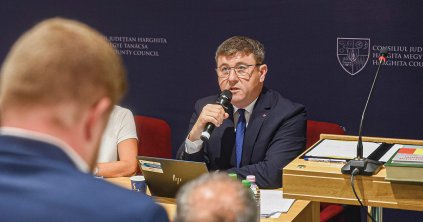 Borboly-per: halasztás