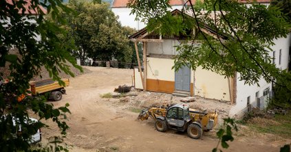 Elbontották a beomlott épületrészt