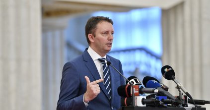 Marad a költségvetési szigor
