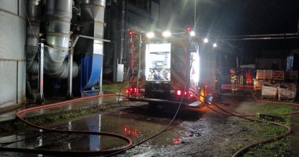 Közel hat órán át oltották a tüzet