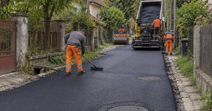Önerőből aszfaltoznak