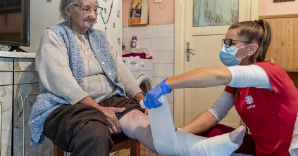 A valós igények harmadát fedi le az otthoni szakápolási keretösszeg