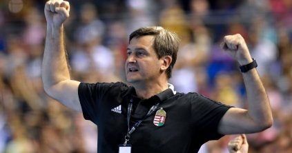 Jobbik arcukat mutatnák