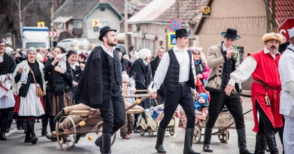 Első farsangi fergeteg Tusnád községben