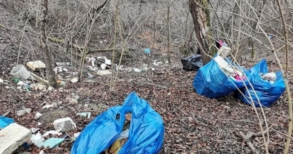 Közös szégyen a kénosi szemét