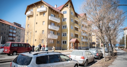 ANL-lakások: szerződéskötéskor szükséges, hosszabbításnál nem a csíkszeredai munkahely