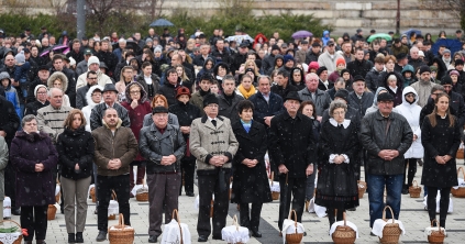 Ételszentelés Csíkszereda központjában