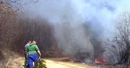 Több helyen ég az aljnövényzet a Csíki-medencében