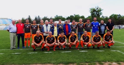 Fociünnep gólzáporral, gálameccsel és könyvbemutatóval