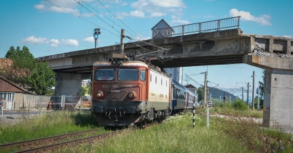 Buszokkal helyettesítik a vonatokat